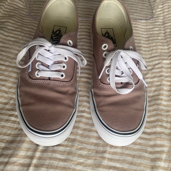 Vans Authentic Shoe, Unisex Size 8.5 Women, 7 Men - Picture 5 of 8